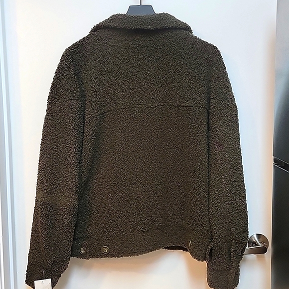 NOIZE | Miley Faux Shearling Sherpa Trucker Jacket - Picture 9 of 13